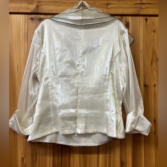 Cachet Vintage woman’s shimmer sheer long sleeve blouse - Picture 3 of 7